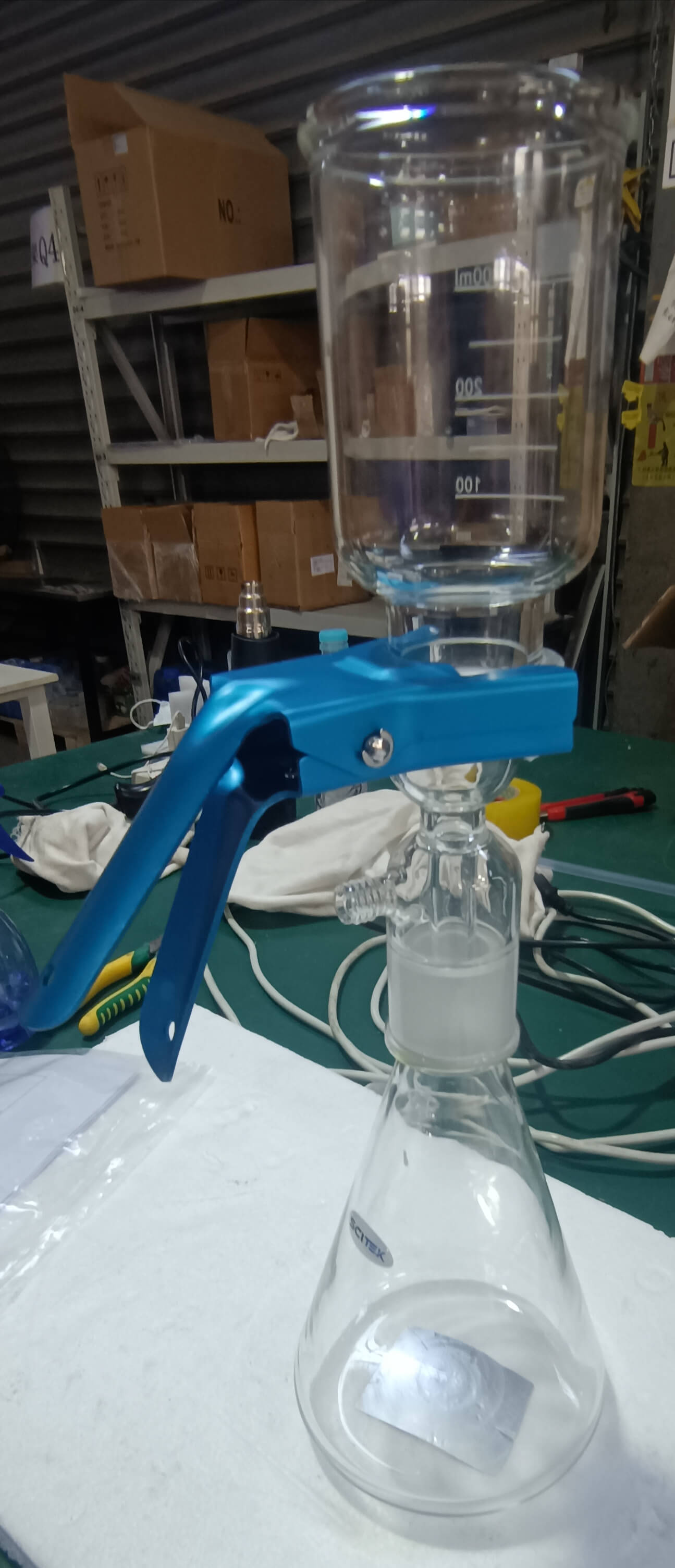 Aparato de filtración solvente