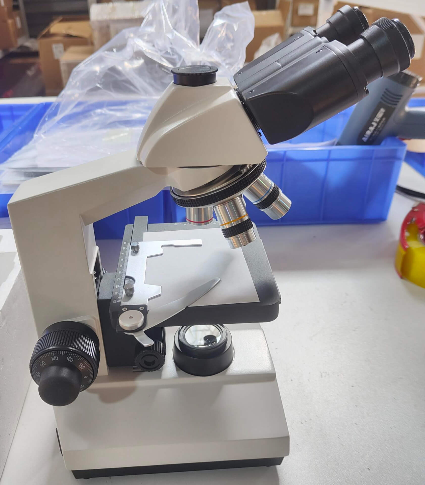 Microscopio biológico