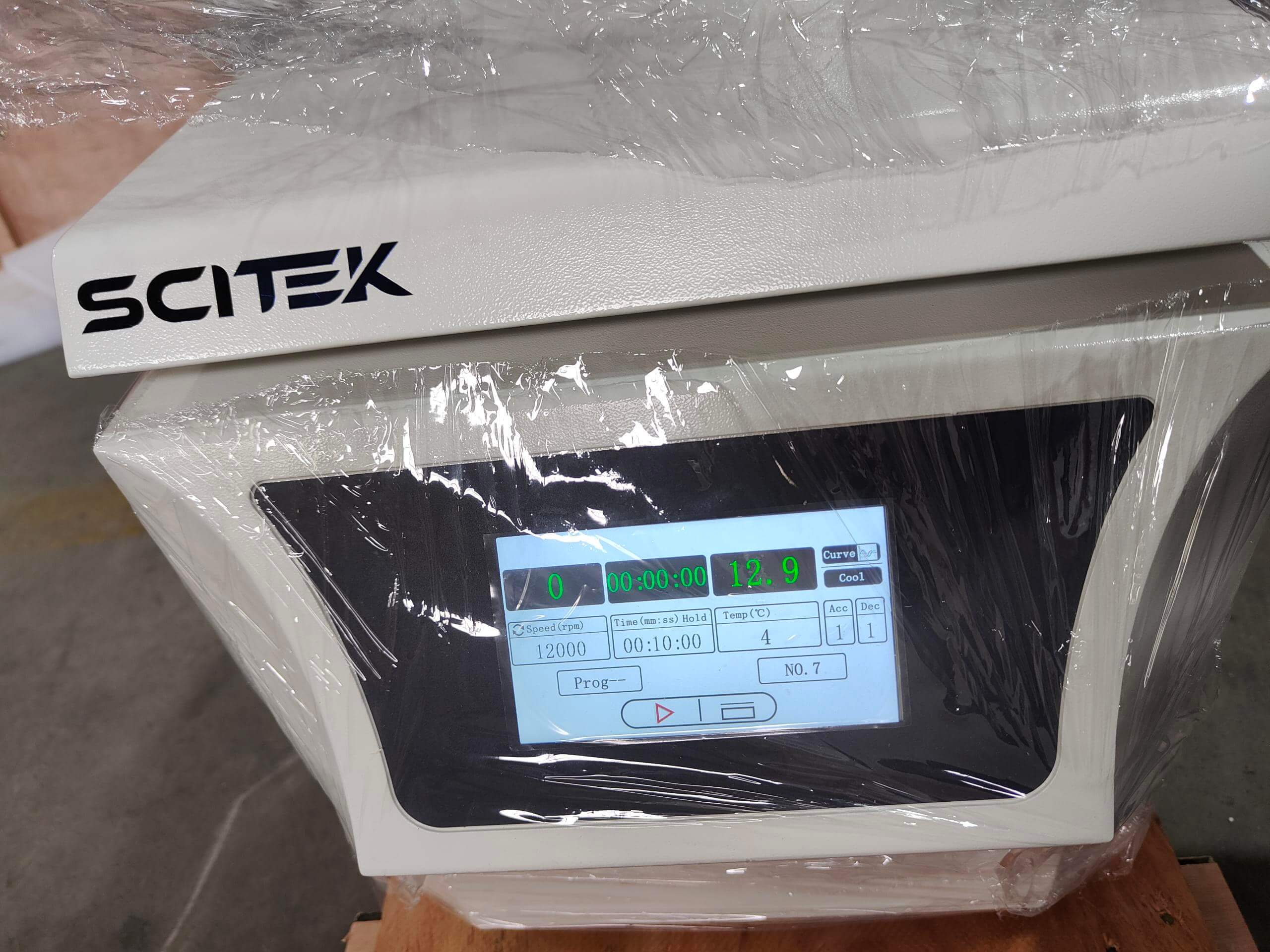 Benchtop a alta velocidad centrífuga refrigerada