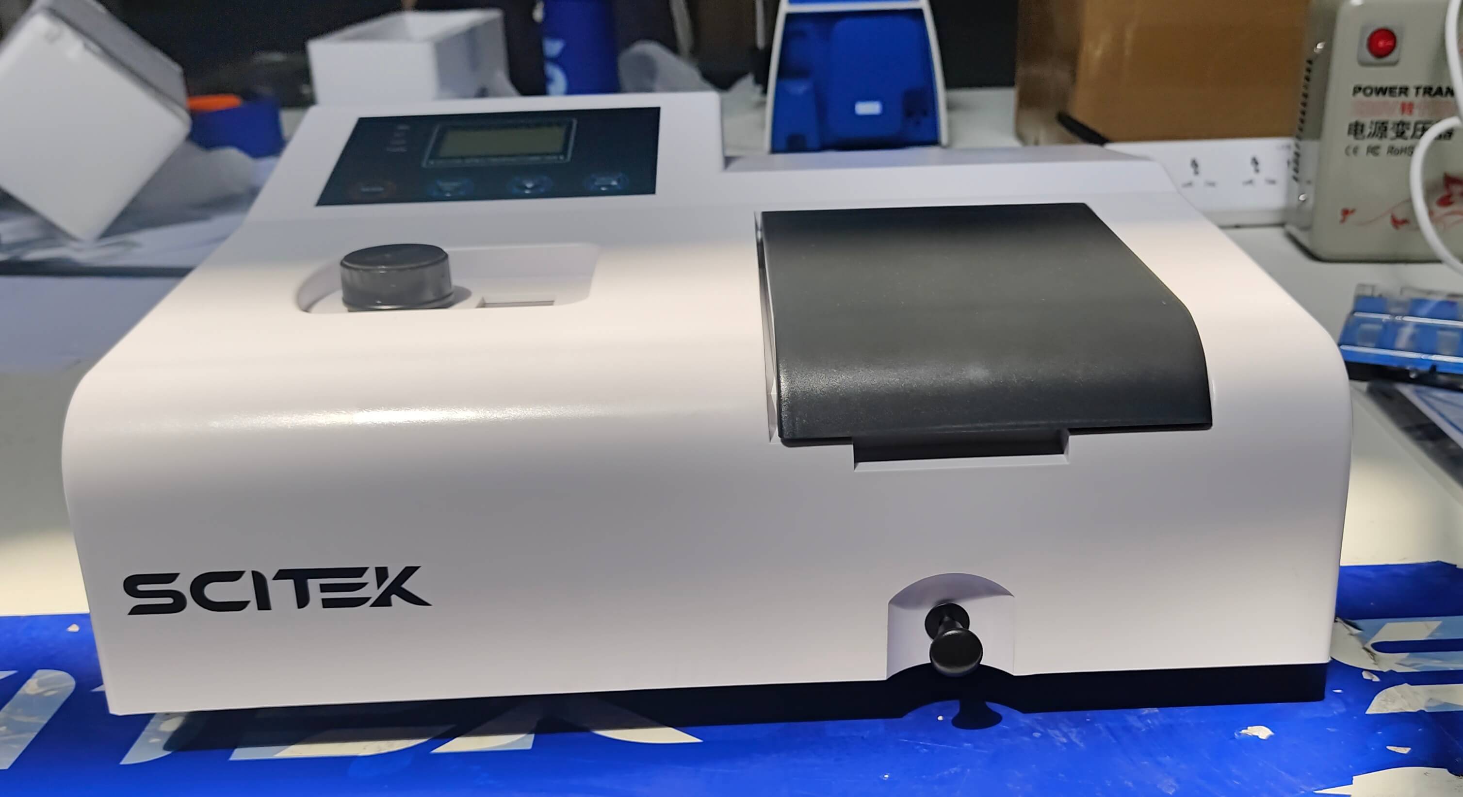 Espectrofotómetro UV-vis