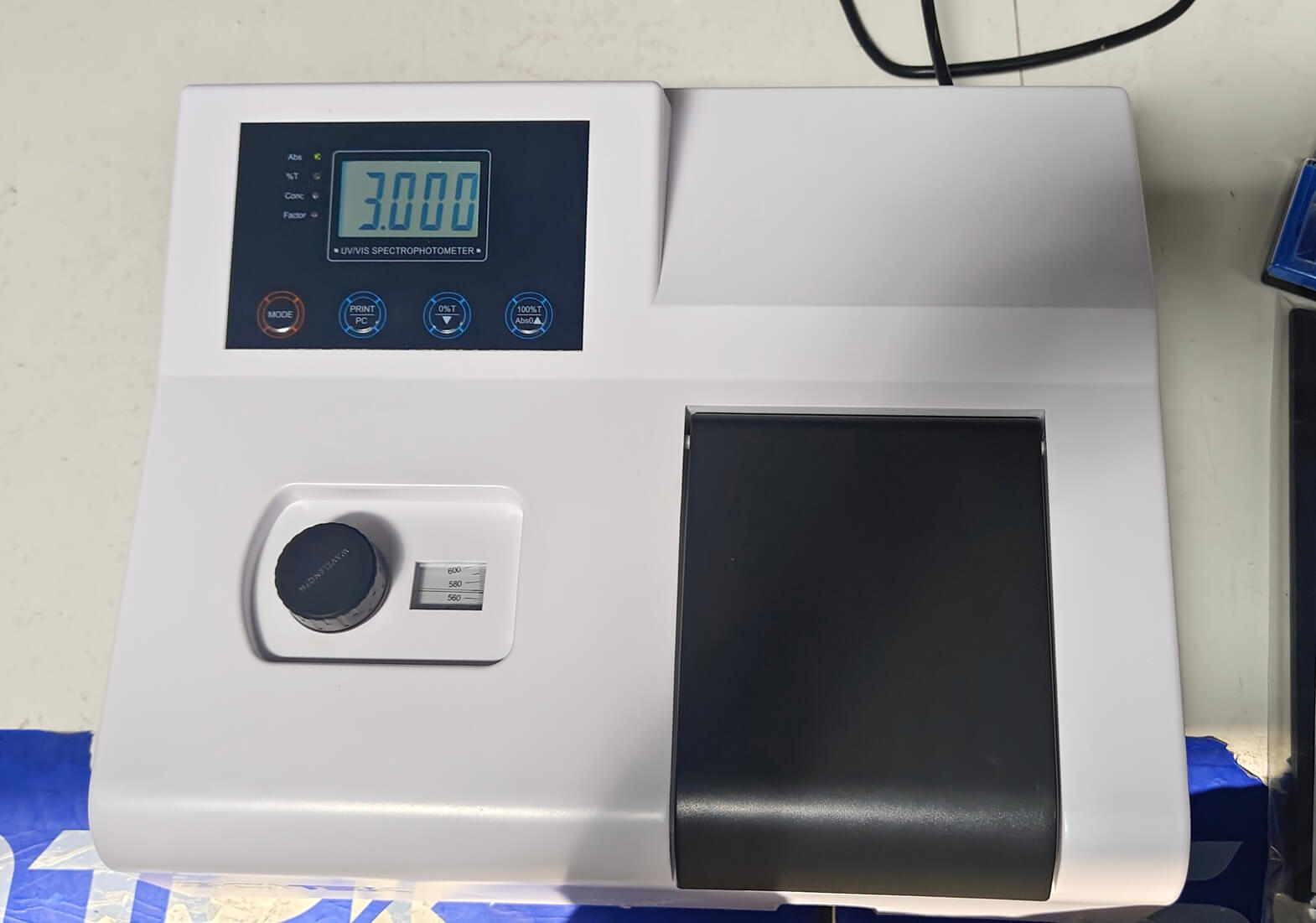 Espectrofotómetro UV-vis